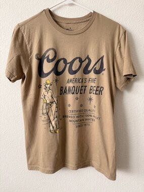 Men's Tan Graphic Banquet Beer T-Shirt